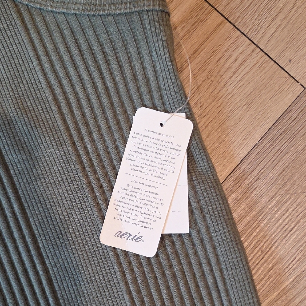 Aerie Ribbed Tank Top in Green - Picture 2 of 4